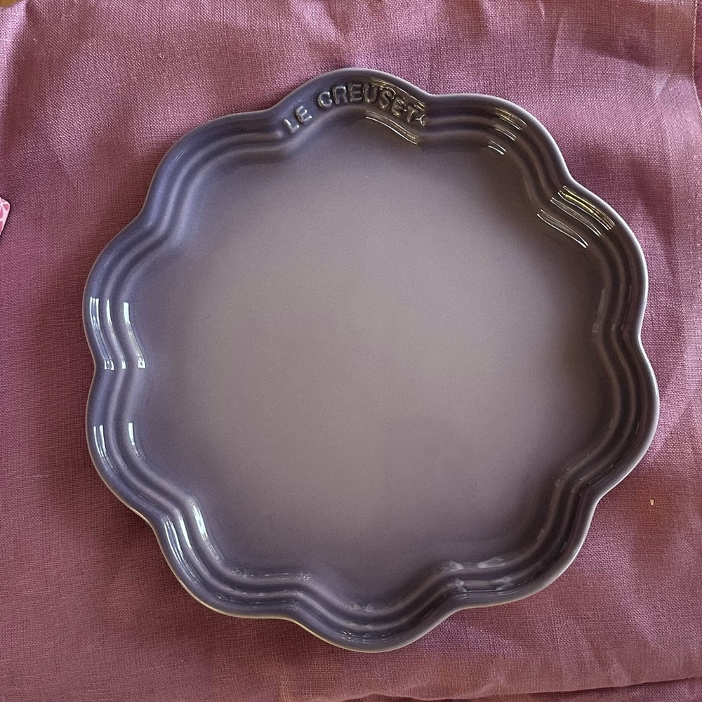 Le Creuset Bluebell Purple Frill Plate